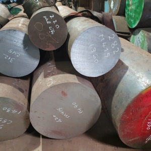 THÉP TRÒN ĐẶC PHI 530 (C50)/ THÉP THANH TRÒN D530 S50C